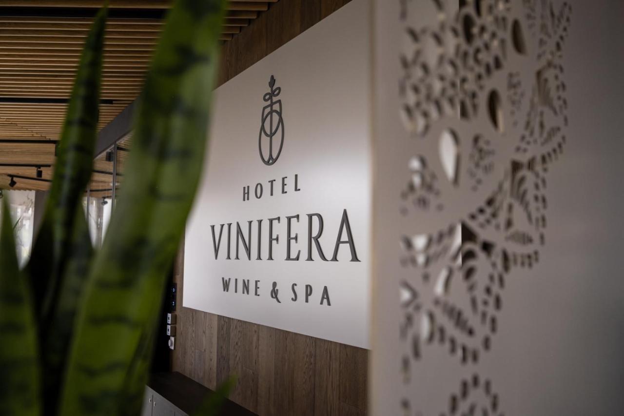 Hotel Vinifera Wine & Spa 5 Stars Superior Balatonfured Bagian luar foto